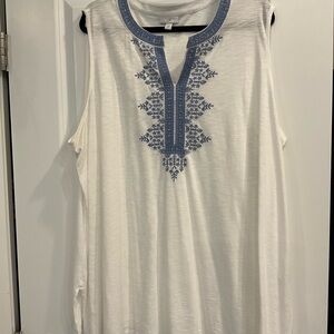 J.Jill Embroidered White and Blue Sleeveless Top